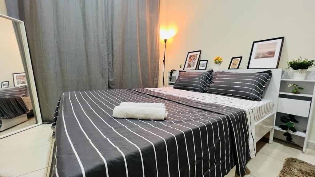 Beautiful Bedroom In Al Barsha Near Mashreq Metro Dubai Exterior photo